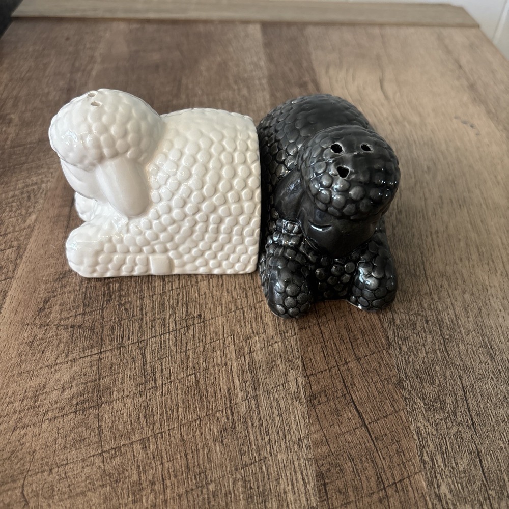 Vintage Stoneware SHEEP LAMB Salt Pepper Shakers Set Cottage Core